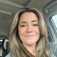 Profile Image of Kim Sinnett