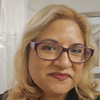 Profile Image of Zayra Arellano-White