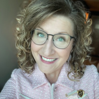 Profile Image of Kristie Bogar