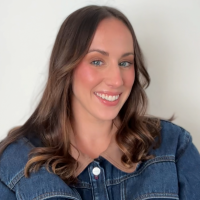 Profile Image of Jenna Larson