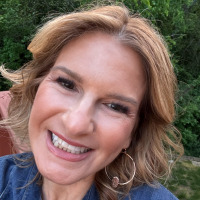 Profile Image of Deana Cavanaugh