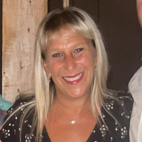 Profile Image of Lauri Sacks
