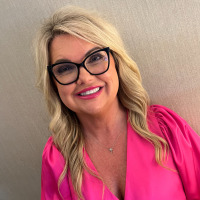 Profile Image of Christy Barnett