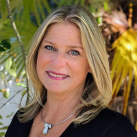 Profile Image of Amy Jacobson