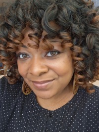 Profile Image of Nicole Mills