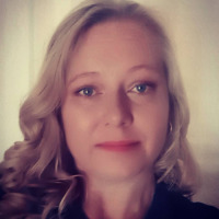 Profile Image of Tanya Warren